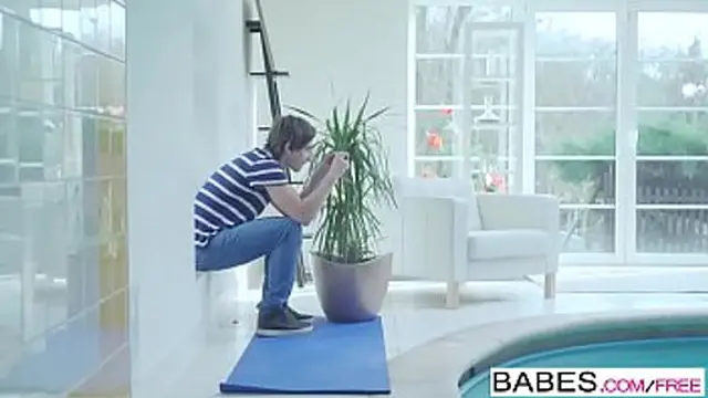 Sweet Teens - milf Tutorials - (Samantha Jolie &mdash;  Jason &mdash;  Lexi Dona) - Poolside Play