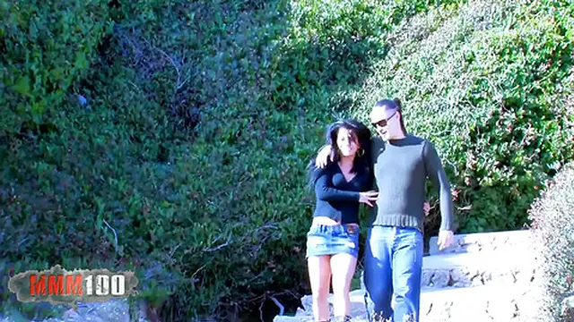 Hot beach sex trio with Yesenia Rock and Jessica Skank