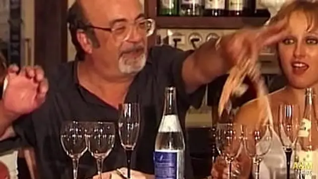 Wild weekend fling in exotic paradise 