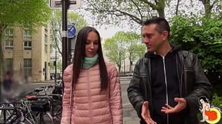 Lilu Moon sodomized in the best way
