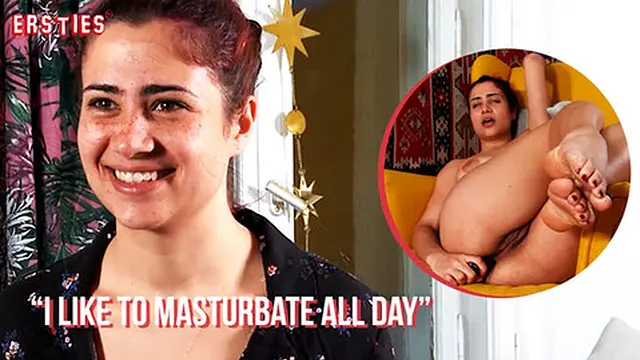 Barcelona babe craves raw anal👌 play &mdash;  fingers herself &mdash;  and moans loudly