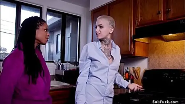 Big black cock🍆 Mickey Mod taunts alt blonde girlfriend Leigh Raven then spanks ebony girlfriend Kira Noir until anal👌 fucks them in rope bondage