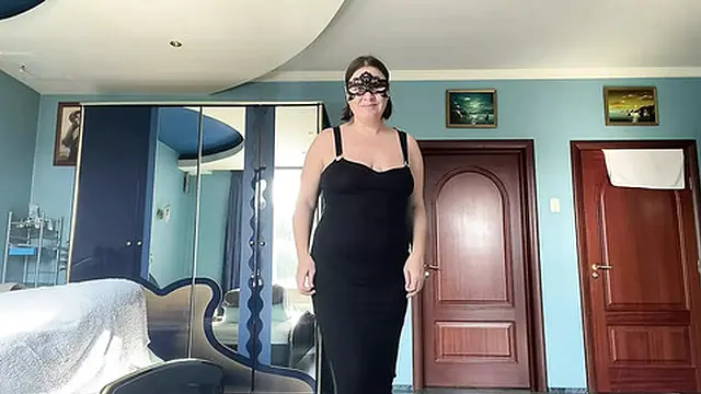 Pretty Woman in Ebony Stockings Gets African Dress Butt🍑-Sex Training