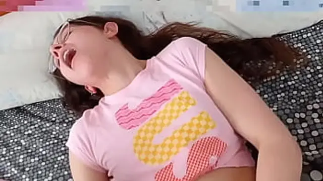 18yo Brunette Big Ass🍑 Fucked Cumshot Pussy✌