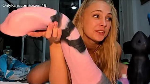 Riding this fat cock🍆 Until the tie &mdash;  I adore being bound and ravaged **