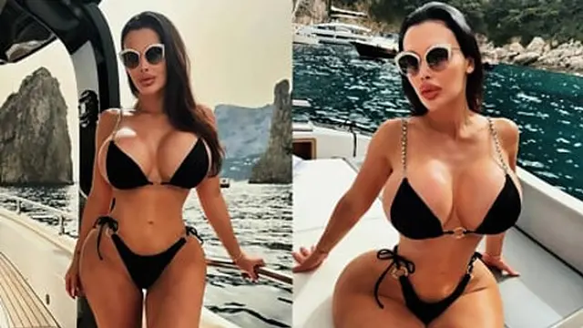 Busty girlfriend Touched In The Ass🍑