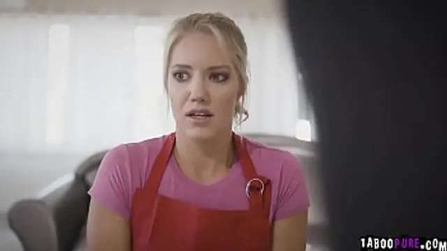 Two thieves used cleaning tools on the woman in the living room